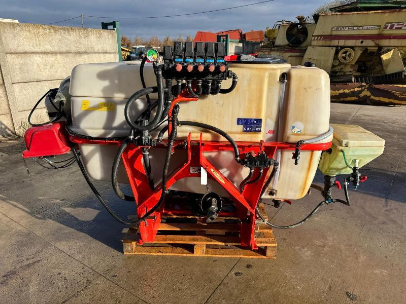 KUHN OPTIS P600 - Penyemprot traktor: gambar 2 KUHN OPTIS P600 - Penyemprot traktor: gambar 2