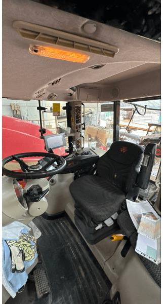 MASSEY-FERGUSON 7719S - Traktor: gambar 3 MASSEY-FERGUSON 7719S - Traktor: gambar 3