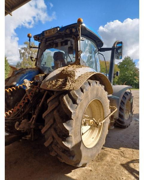 NEW-HOLLAND T7.270 AC - Traktor: gambar 2 NEW-HOLLAND T7.270 AC - Traktor: gambar 2
