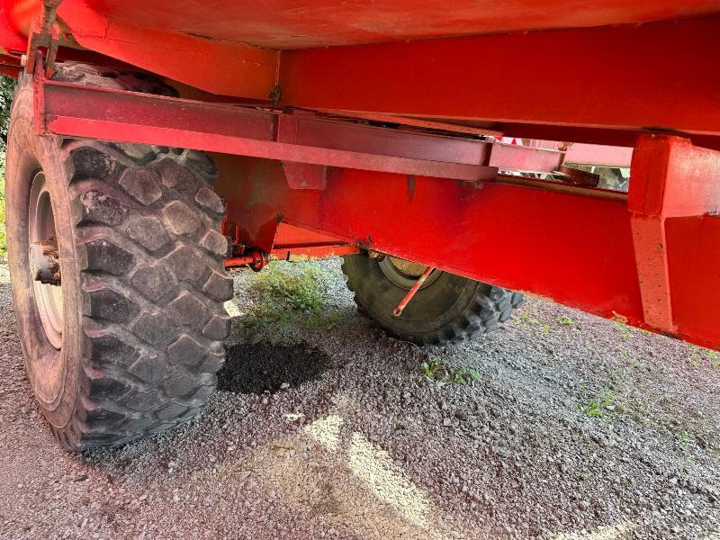 PONTHIEUX SP11000 - Trailer pertanian: gambar 5 PONTHIEUX SP11000 - Trailer pertanian: gambar 5