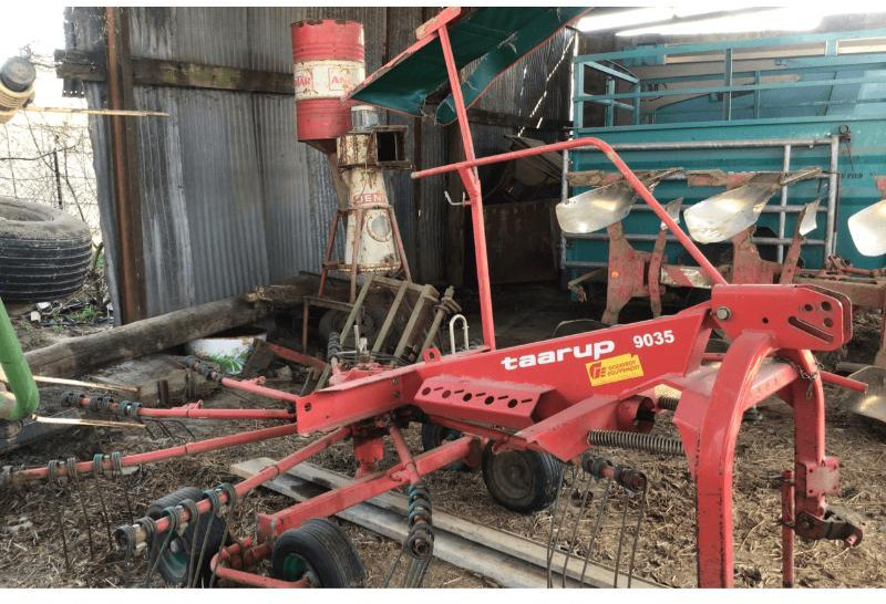 TAARUP 9035 - Tedder/ Menyapu: gambar 1 TAARUP 9035 - Tedder/ Menyapu: gambar 1