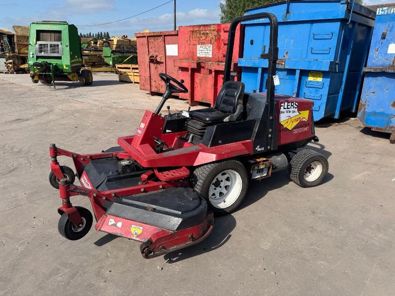 TORO 3000 D - Mesin pemotong rumput: gambar 1 TORO 3000 D - Mesin pemotong rumput: gambar 1