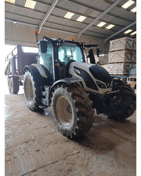 VALTRA N174 DIRECT - Traktor: gambar 2 VALTRA N174 DIRECT - Traktor: gambar 2