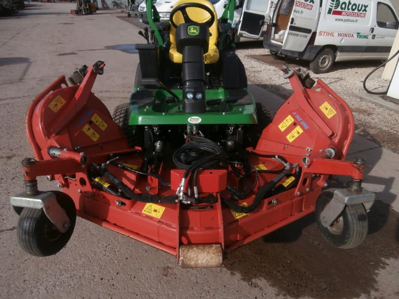 WIEDENMANN RMR230V-F - Mesin pemotong rumput: gambar 1 WIEDENMANN RMR230V-F - Mesin pemotong rumput: gambar 1