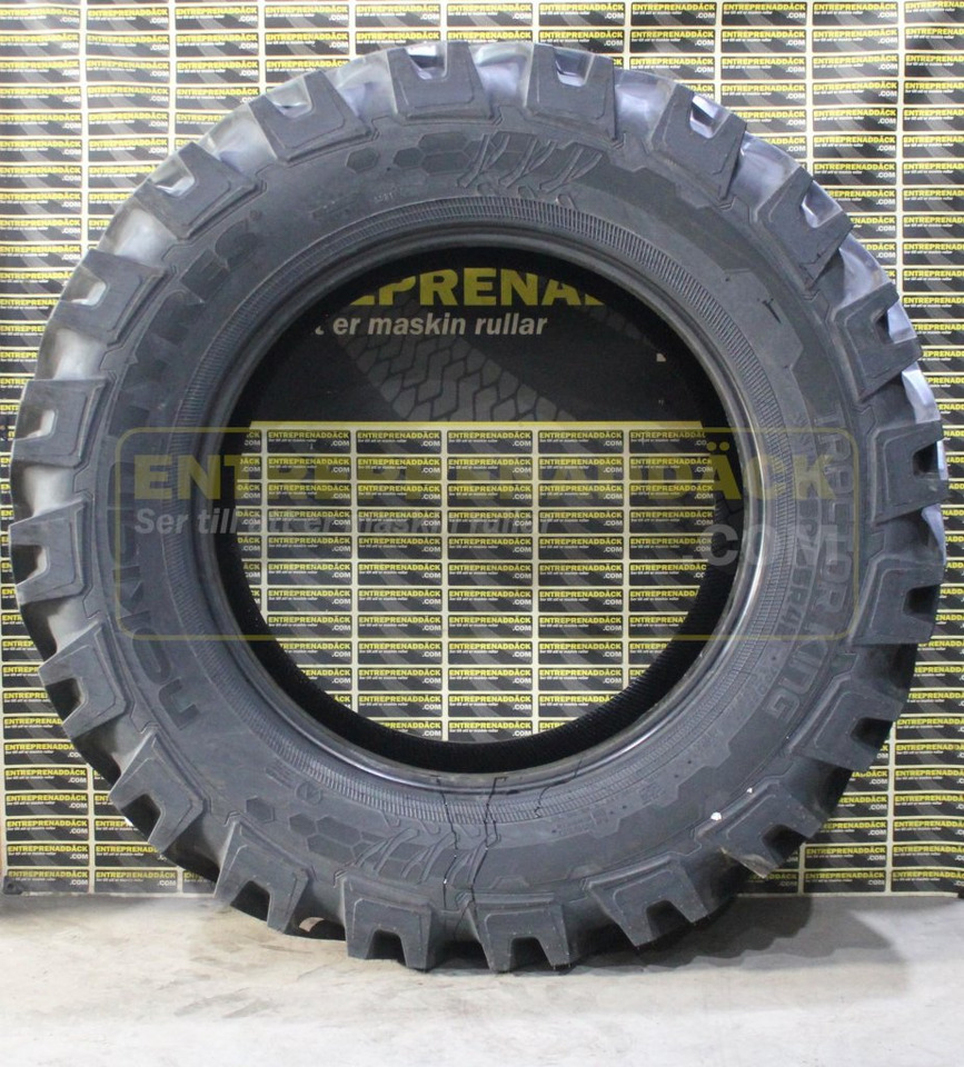 Nokian Tractor King 650/65R42 – Available as loose tyre or complete wheel - Traktor: gambar 3 Nokian Tractor King 650/65R42 – Available as loose tyre or complete wheel - Traktor: gambar 3