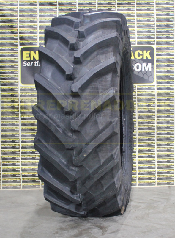 Trelleborg TM 800 600/65R38: Radial Tires for Modern Agricultural Tractors - Ban untuk Traktor: gambar 2 Trelleborg TM 800 600/65R38: Radial Tires for Modern Agricultural Tractors - Ban untuk Traktor: gambar 2