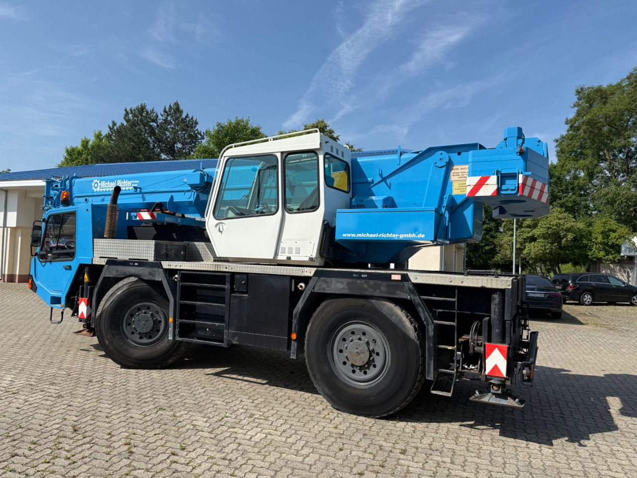 Faun ATF 30-2 30 ton - Truk derek: gambar 5 Faun ATF 30-2 30 ton - Truk derek: gambar 5