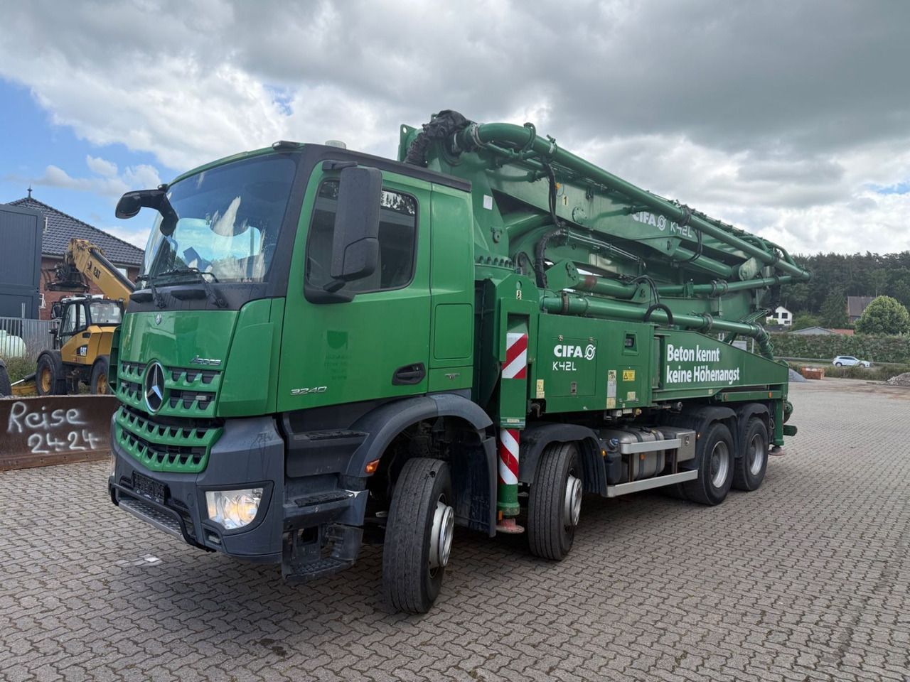 Mercedes-Benz Mercedes 32.40 CIFA K 42 L Betonpumpe - Truk pompa beton: gambar 1 Mercedes-Benz Mercedes 32.40 CIFA K 42 L Betonpumpe - Truk pompa beton: gambar 1