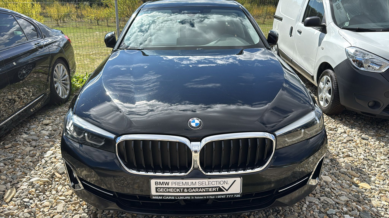BMW 520D MILDHYBRID - Mobil sedan: gambar 1 BMW 520D MILDHYBRID - Mobil sedan: gambar 1
