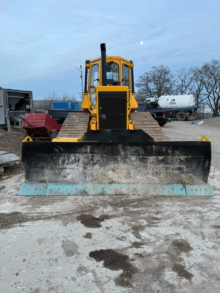 CATERPILLAR D4H BULLDOZER - Bulldozer: gambar 2 CATERPILLAR D4H BULLDOZER - Bulldozer: gambar 2