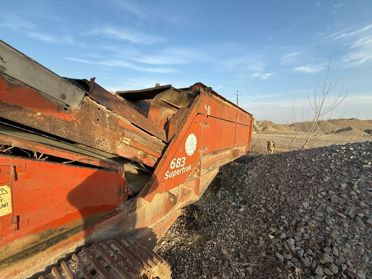 FINLAY 683 SUPERTRAK MOBILE SORTING STATION - Screener: gambar 2 FINLAY 683 SUPERTRAK MOBILE SORTING STATION - Screener: gambar 2