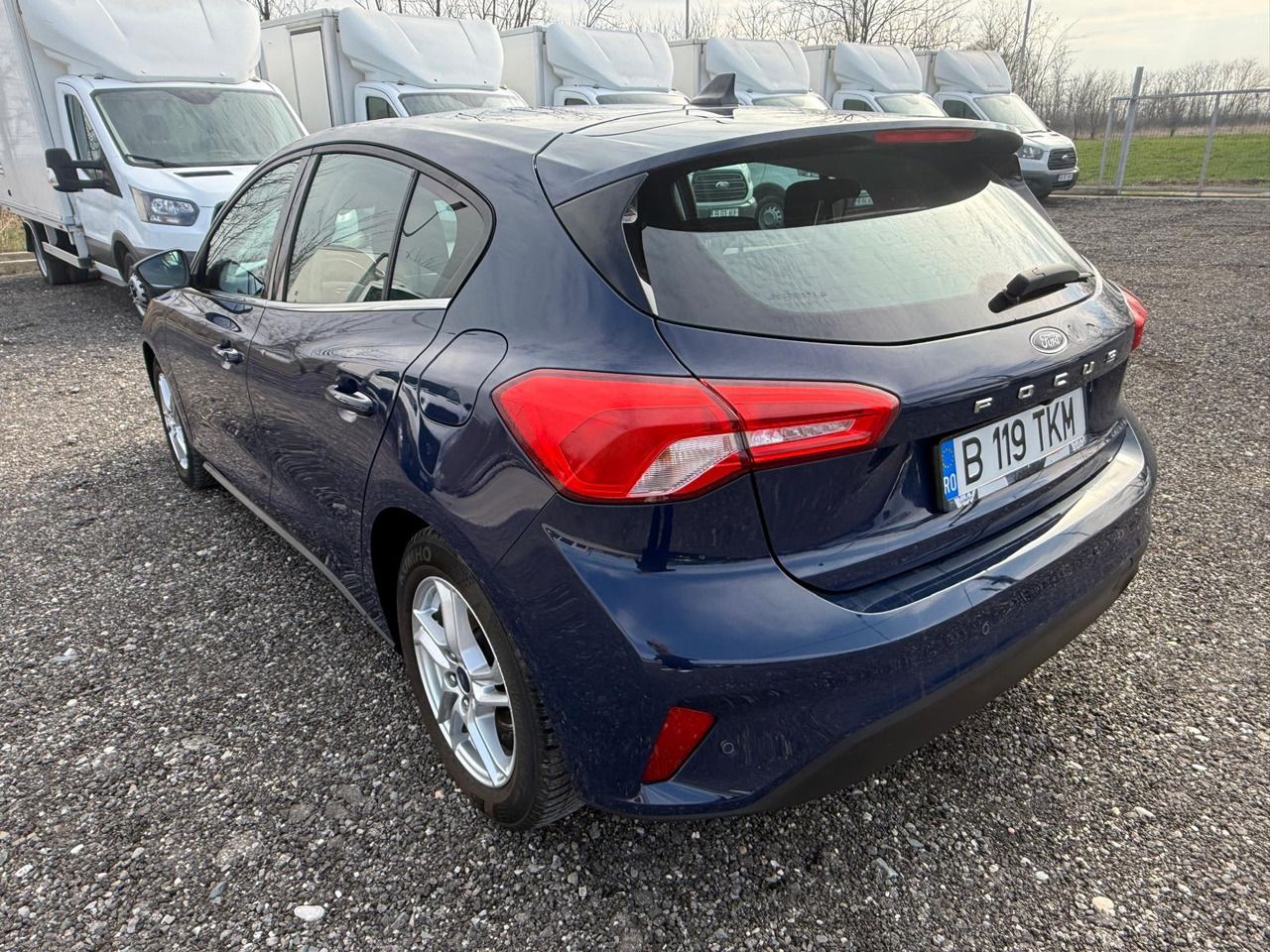 FORD FOCUS - Mobil sedan: gambar 5 FORD FOCUS - Mobil sedan: gambar 5