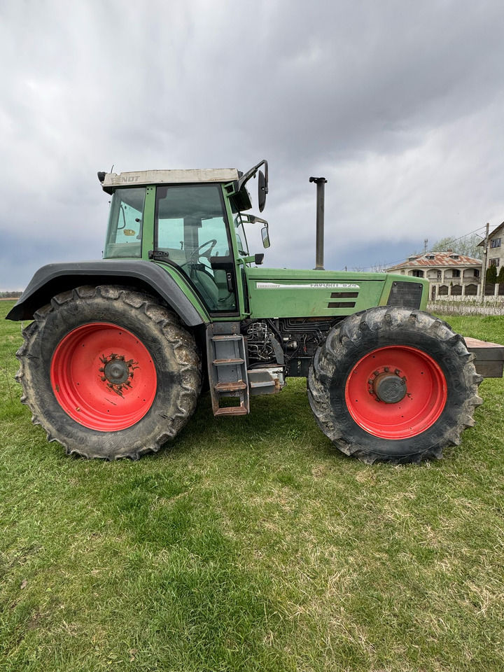 Fendt 824 Tractor - Traktor: gambar 5 Fendt 824 Tractor - Traktor: gambar 5
