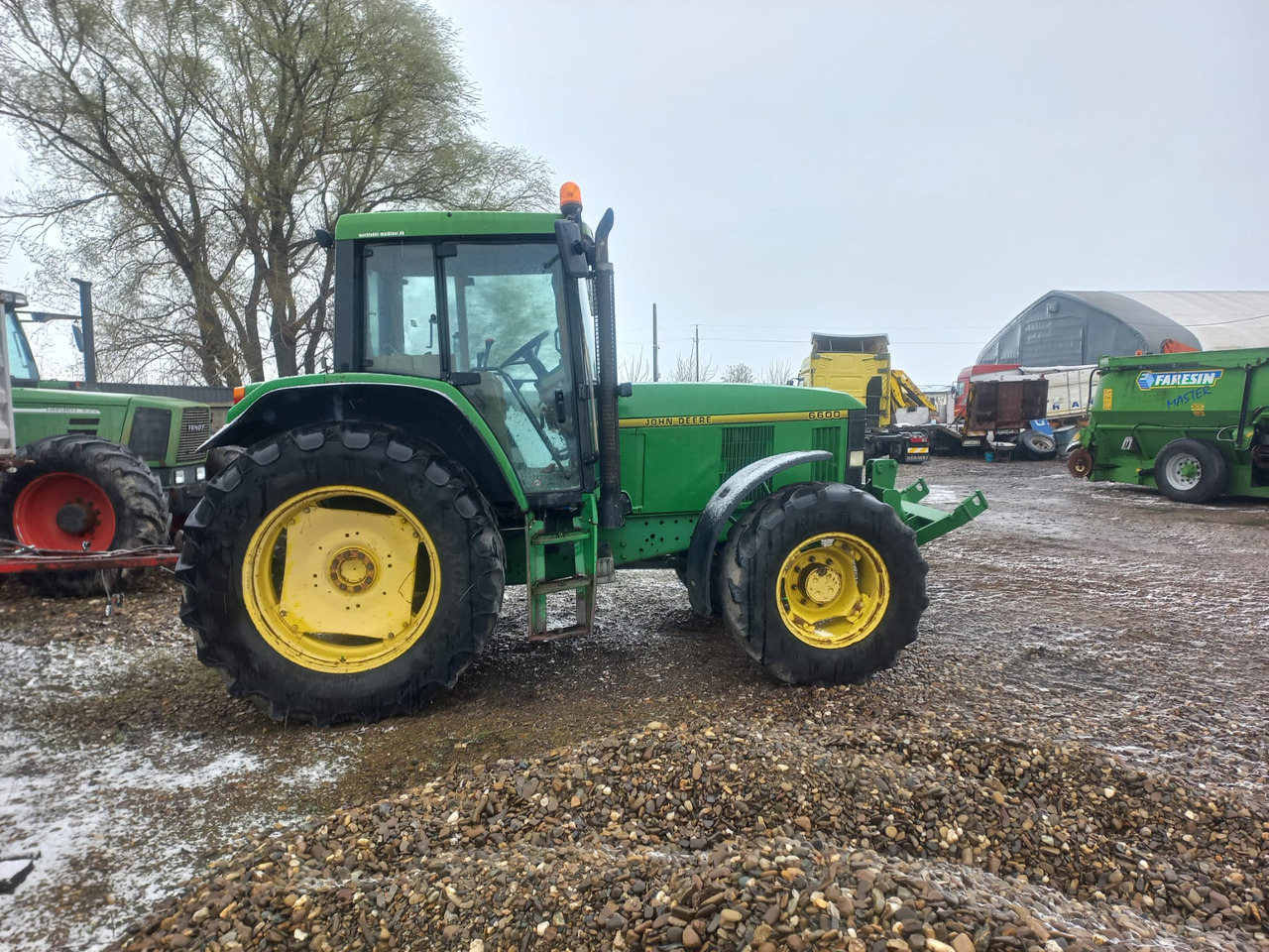 JOHN DEERE 6600 TRACTOR - Traktor: gambar 2 JOHN DEERE 6600 TRACTOR - Traktor: gambar 2