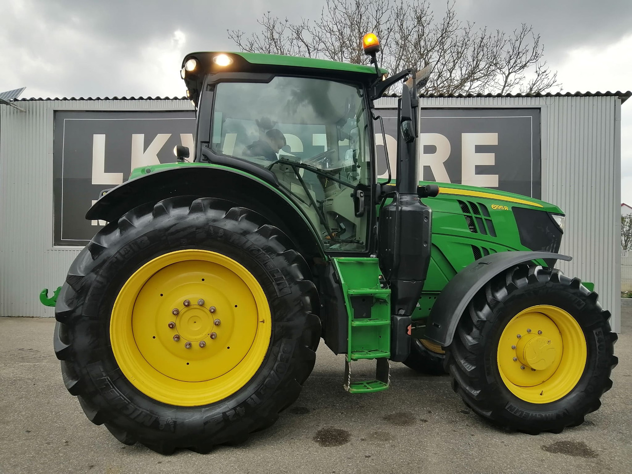 John Deere 6195R 4WD, Auto Trac + Activare !!! TOP !!! - Traktor: gambar 5 John Deere 6195R 4WD, Auto Trac + Activare !!! TOP !!! - Traktor: gambar 5