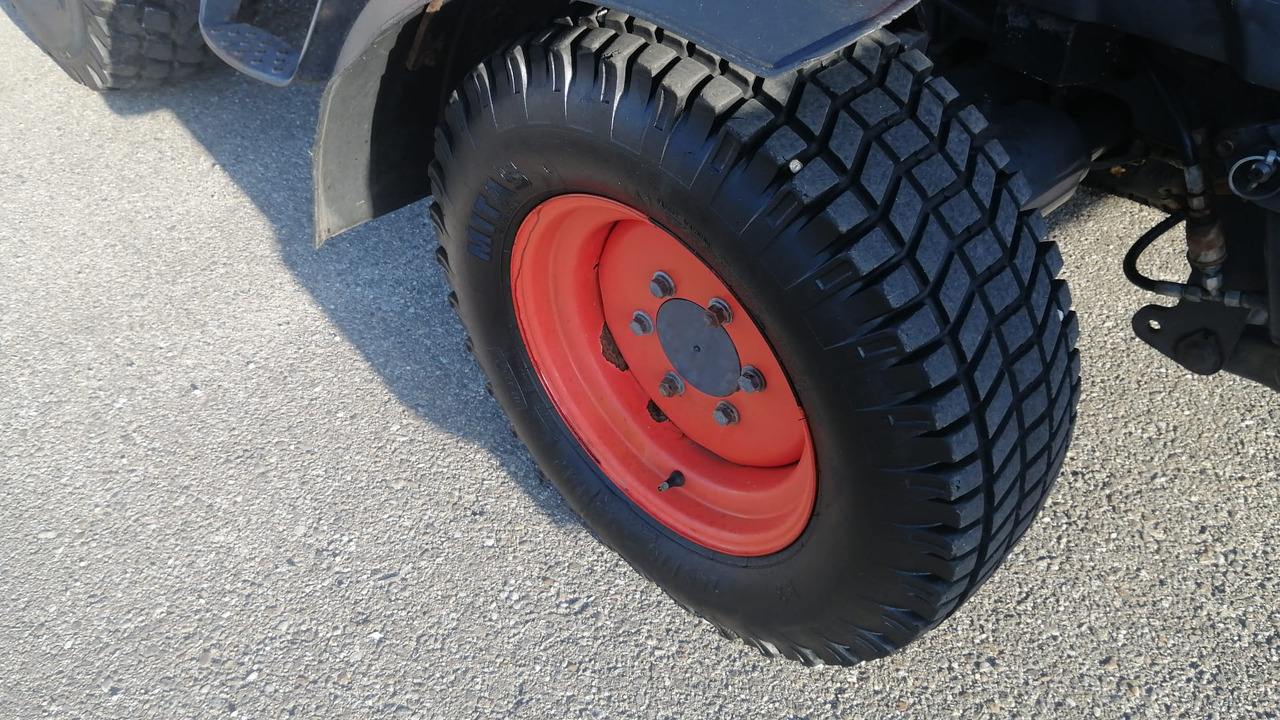 KUBOTA L4240 Narrow spaces tractor/vineyard/fruit tree/communal, TOP ! - Traktor: gambar 5 KUBOTA L4240 Narrow spaces tractor/vineyard/fruit tree/communal, TOP ! - Traktor: gambar 5