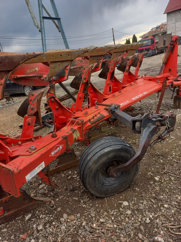 KUHN MM 151.5E.T Plow - Bajak: gambar 2 KUHN MM 151.5E.T Plow - Bajak: gambar 2