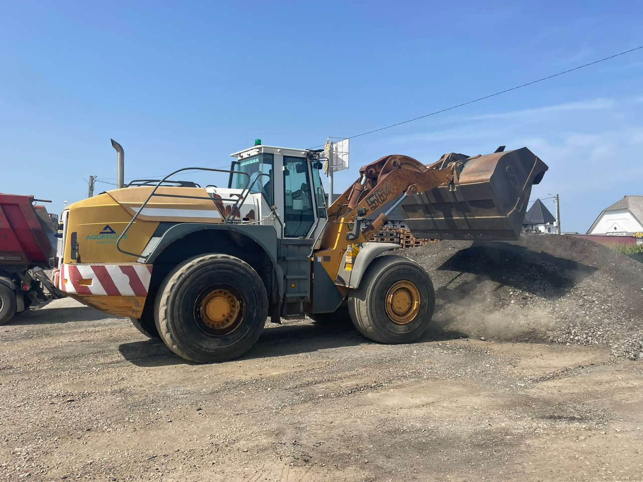 LIEBHERR 564 FRONT LOADER - Wheel loader: gambar 3 LIEBHERR 564 FRONT LOADER - Wheel loader: gambar 3
