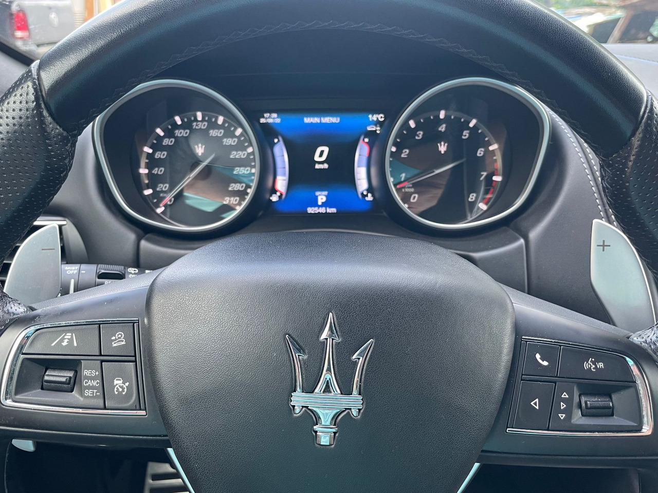 Mobil SUV MASERATI LEVANTE 4X4: gambar 10