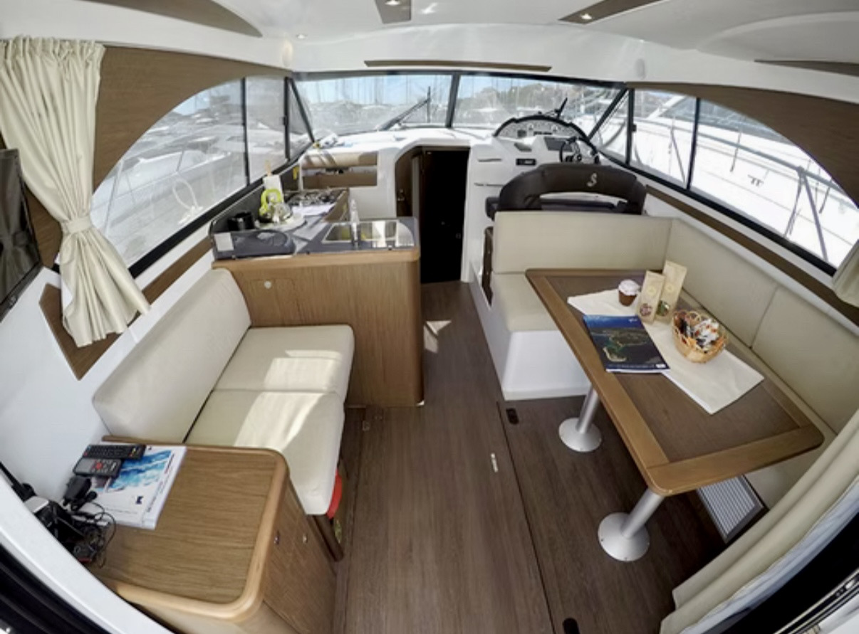 Peralatan lainnya Beneteau Antares 36 Fly, Air Conditioning, TOP !!!: gambar 11 Peralatan lainnya Beneteau Antares 36 Fly, Air Conditioning, TOP !!!: gambar 11