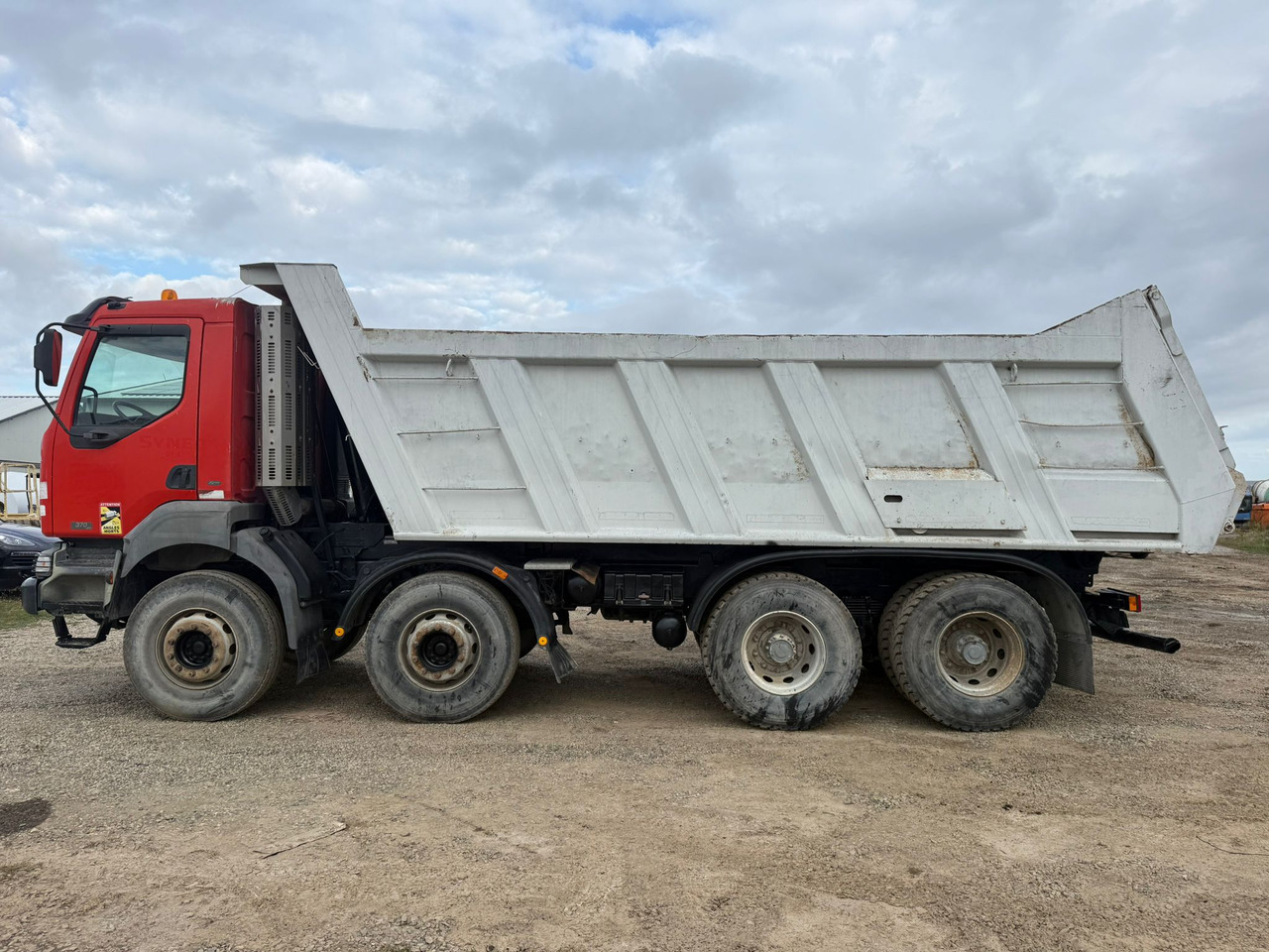 RENAULT KERAX TIPPER - Truk jungkit: gambar 5 RENAULT KERAX TIPPER - Truk jungkit: gambar 5