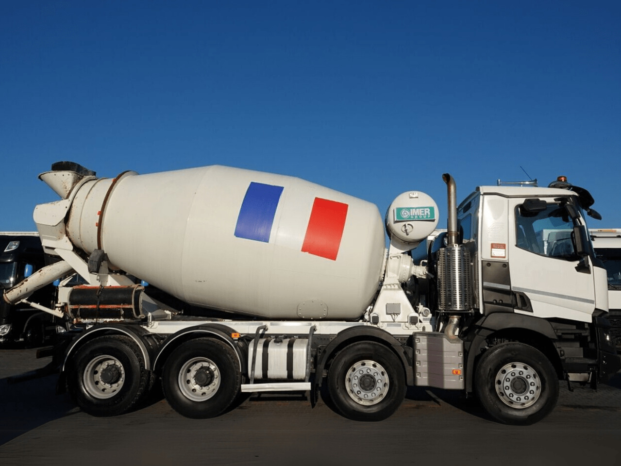 Renault C 430 8×4 Beton Mixer 9m3, TOP !!! - Truk pengaduk beton: gambar 5 Renault C 430 8×4 Beton Mixer 9m3, TOP !!! - Truk pengaduk beton: gambar 5