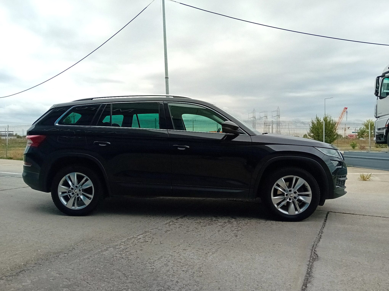 SKODA KODIAQ 2.0 TDI 4×4 DSG, TOP !!! - Mobil SUV: gambar 4 SKODA KODIAQ 2.0 TDI 4×4 DSG, TOP !!! - Mobil SUV: gambar 4
