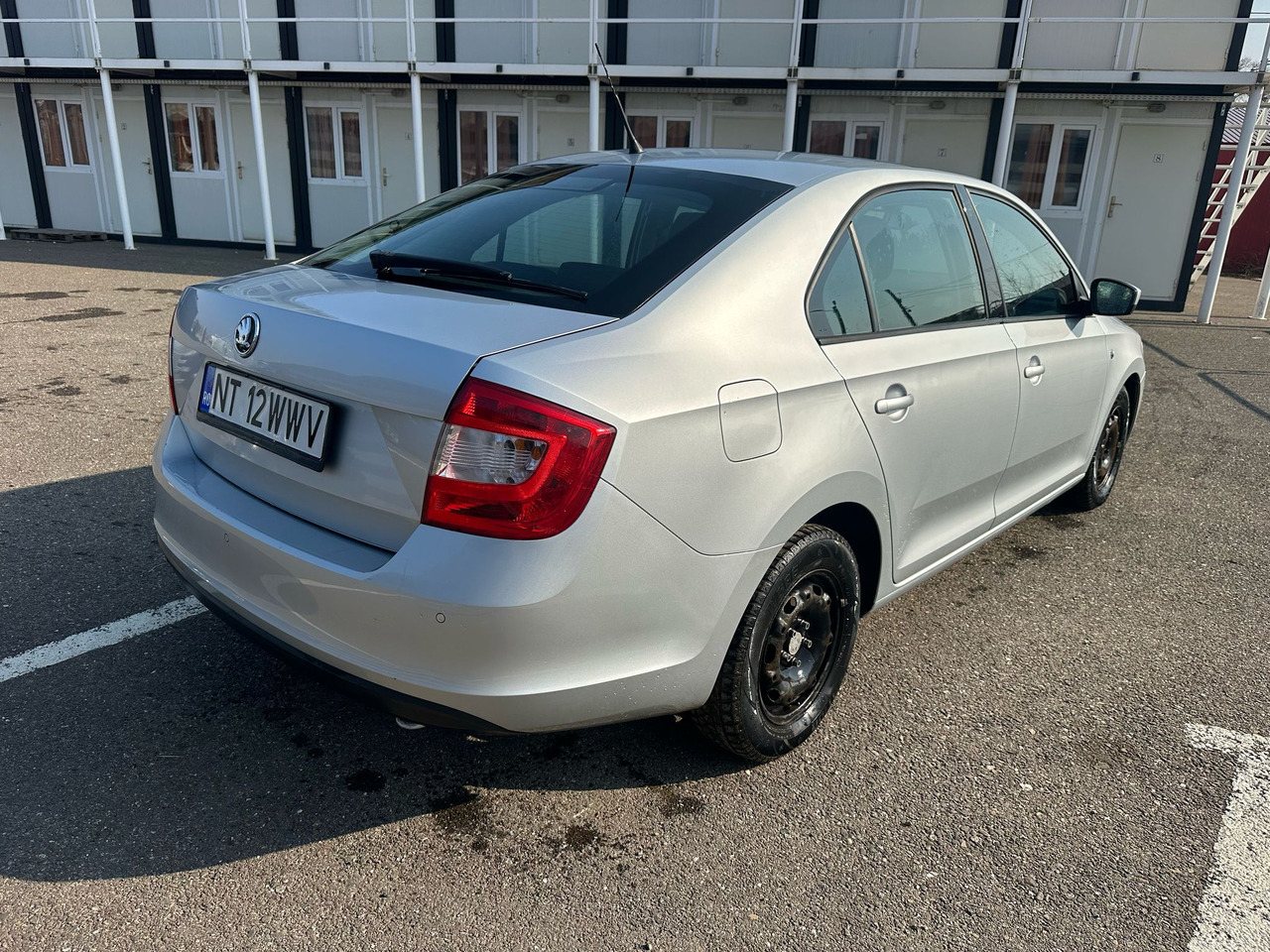 SKODA RAPID - Mobil sedan: gambar 4 SKODA RAPID - Mobil sedan: gambar 4