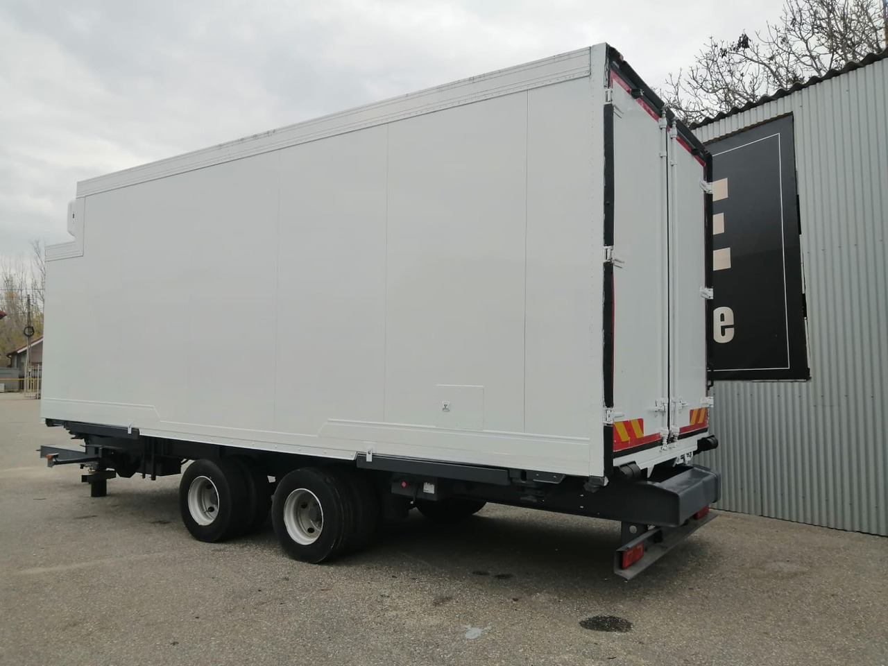 Schmitz Cargobull Container BDF Refrigerated, Meat Lines, Thermo King - Trailer berpendingin: gambar 2 Schmitz Cargobull Container BDF Refrigerated, Meat Lines, Thermo King - Trailer berpendingin: gambar 2