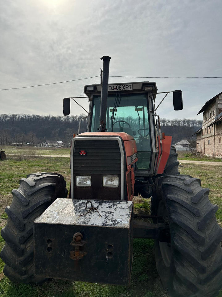 Tractor agricol Massey Ferguson 3655 - Traktor: gambar 2 Tractor agricol Massey Ferguson 3655 - Traktor: gambar 2