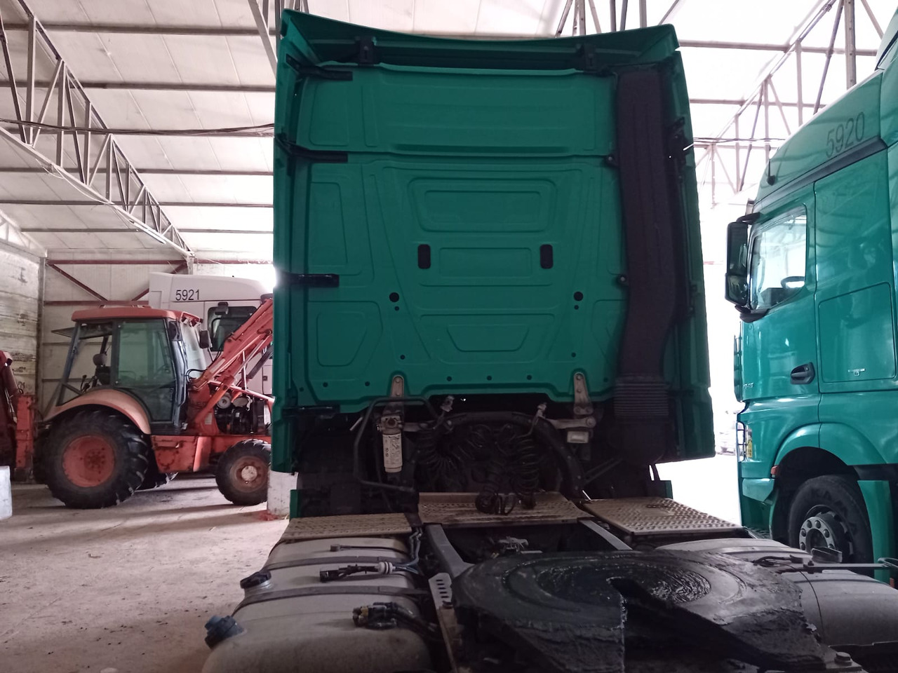 Mercedes-Benz Actros 18.45 - Tractor head: gambar 5 Mercedes-Benz Actros 18.45 - Tractor head: gambar 5