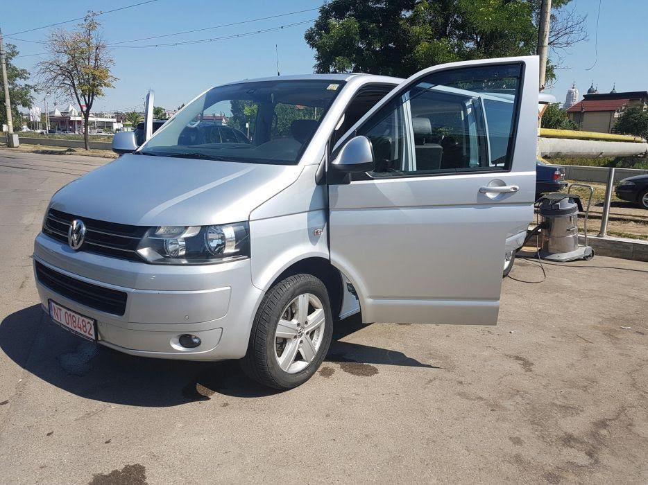 VOLKSWAGEN MULTIVAN - Van penumpang: gambar 5 VOLKSWAGEN MULTIVAN - Van penumpang: gambar 5