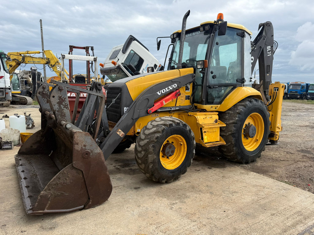 VOLVO BL71 Backhoe Loader - Backhoe loader: gambar 3 VOLVO BL71 Backhoe Loader - Backhoe loader: gambar 3
