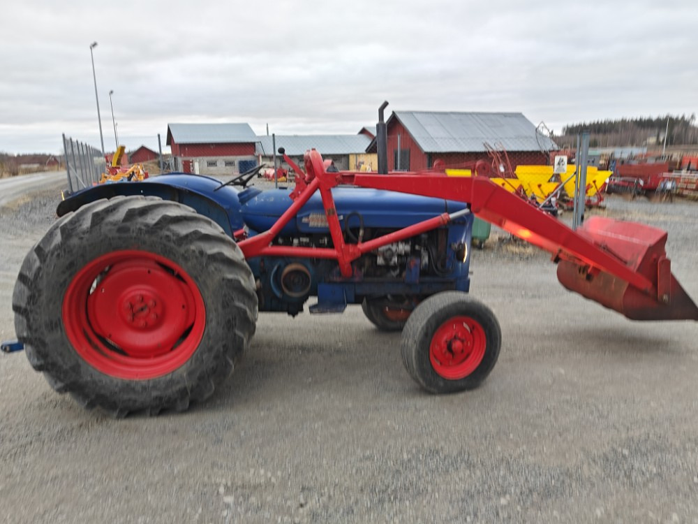FORDSON Power Major - Traktor: gambar 4 FORDSON Power Major - Traktor: gambar 4