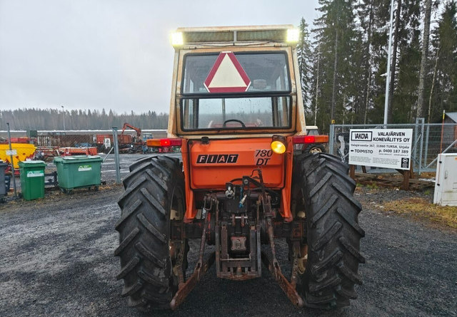 Fiat 780DT etukuormaajalla - Traktor: gambar 3 Fiat 780DT etukuormaajalla - Traktor: gambar 3