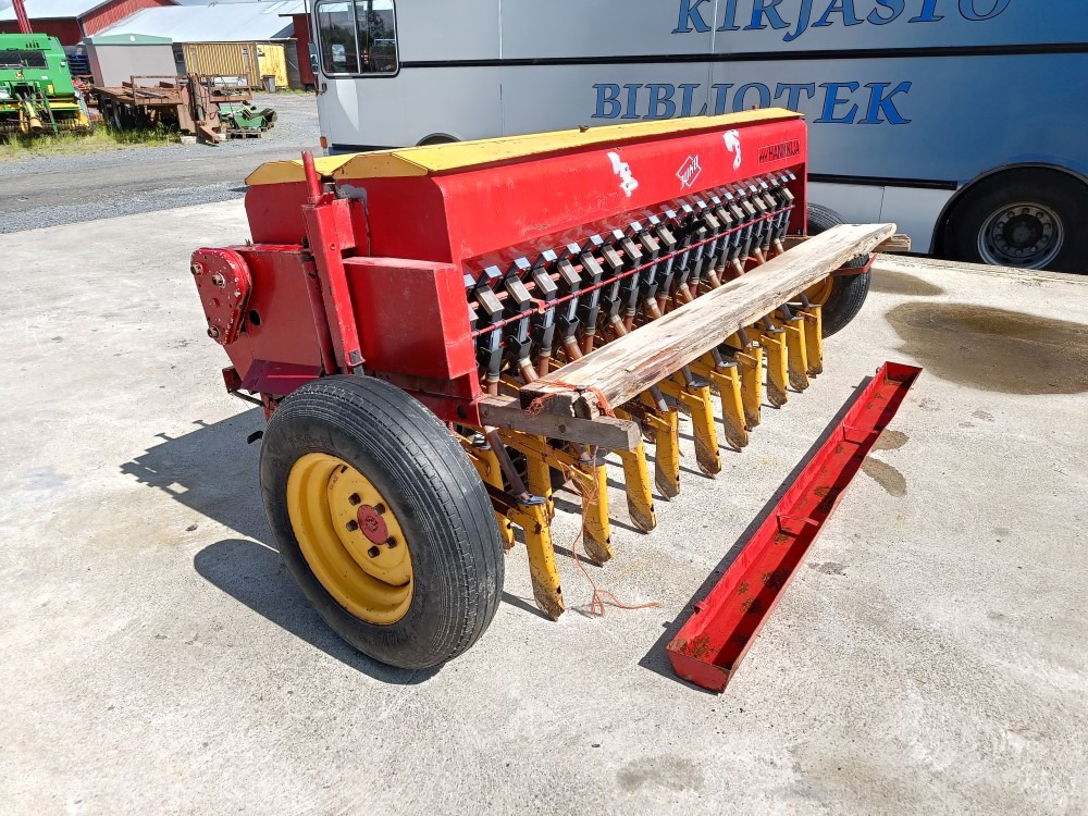 Juko Kylvölannoitin 250cm / puolihinattava laahavantailla - Menggabungkan bor benih: gambar 5 Juko Kylvölannoitin 250cm / puolihinattava laahavantailla - Menggabungkan bor benih: gambar 5