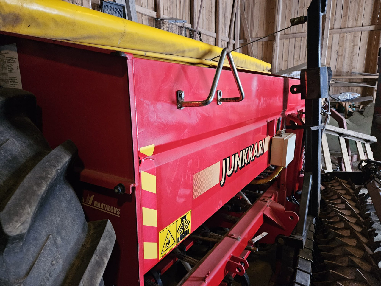 Junkkari Simulta 3000T kiekkovantaat takana - Menggabungkan bor benih: gambar 4 Junkkari Simulta 3000T kiekkovantaat takana - Menggabungkan bor benih: gambar 4