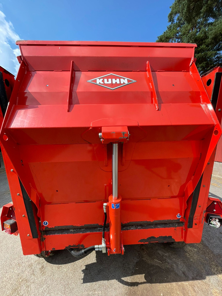 KUHN Primor 3570M hinattava paalisilppuri - Peralatan ternak: gambar 4 KUHN Primor 3570M hinattava paalisilppuri - Peralatan ternak: gambar 4