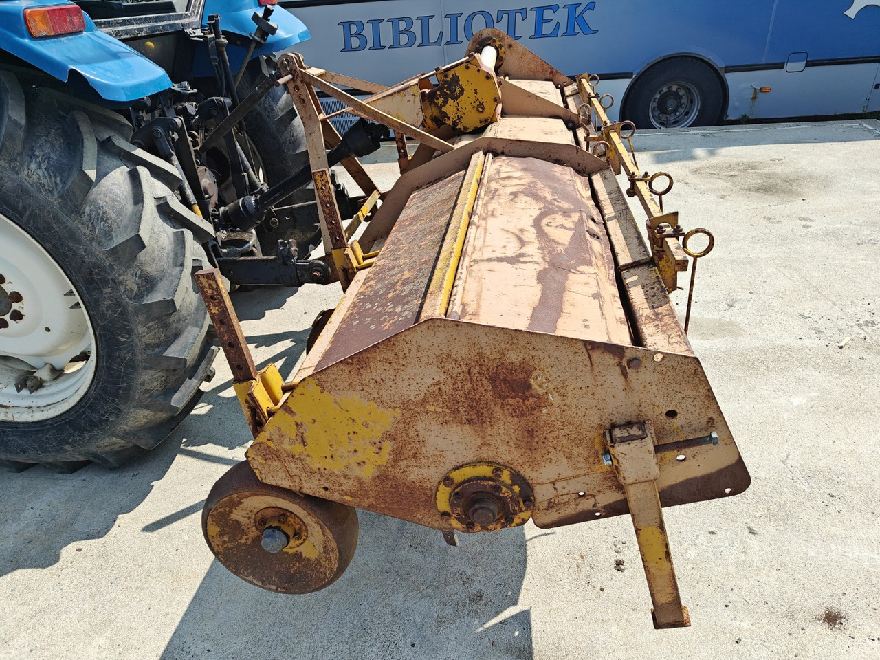 Kelajyrsin 330cm, katso video! - Rotavator: gambar 4 Kelajyrsin 330cm, katso video! - Rotavator: gambar 4