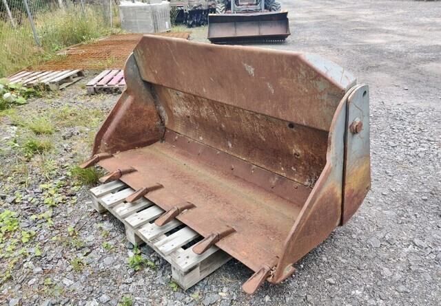 Monitoimikauha kynsillä 173cm CAT-kurottajan sovitteella - Ember loader: gambar 1 Monitoimikauha kynsillä 173cm CAT-kurottajan sovitteella - Ember loader: gambar 1