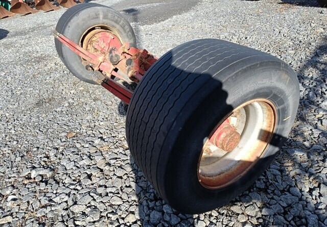 Peräkärryn akseli 445/45R19.5 leveillä renkailla - Poros dan bagian untuk Trailer: gambar 3 Peräkärryn akseli 445/45R19.5 leveillä renkailla - Poros dan bagian untuk Trailer: gambar 3