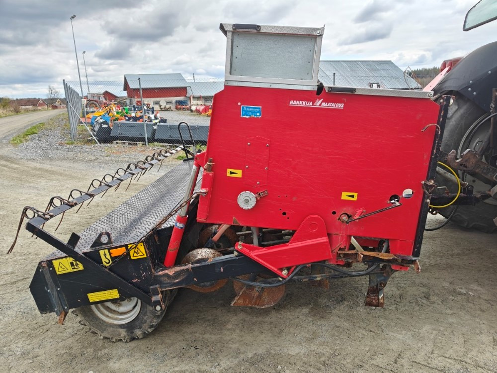 Simulta-Junkkari 3000T - takapyöräkone - kiekkovantaat takana - Menggabungkan bor benih: gambar 4 Simulta-Junkkari 3000T - takapyöräkone - kiekkovantaat takana - Menggabungkan bor benih: gambar 4