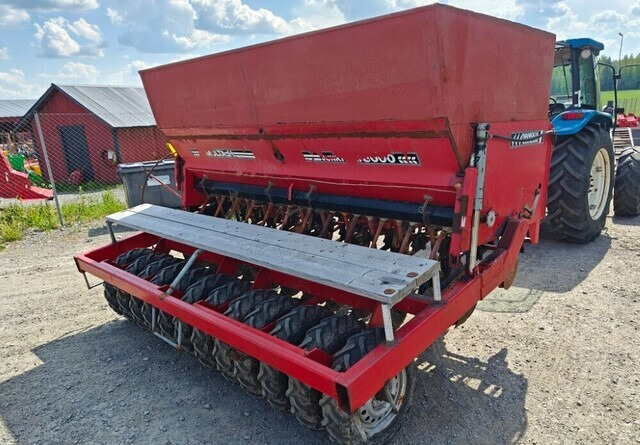 Simulta-Junkkari kylvölannoitin - 300cm - VIDEO - Bor benih: gambar 4 Simulta-Junkkari kylvölannoitin - 300cm - VIDEO - Bor benih: gambar 4