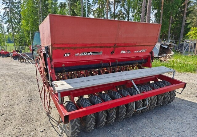 Simulta-Junkkari kylvölannoitin - 300cm - VIDEO - Bor benih: gambar 3 Simulta-Junkkari kylvölannoitin - 300cm - VIDEO - Bor benih: gambar 3