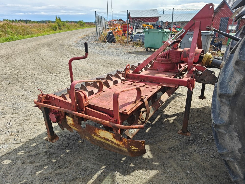 Tempo 300cm vaakatasojyrsin haineväpakkerilla, katso video! - Garu putar: gambar 3 Tempo 300cm vaakatasojyrsin haineväpakkerilla, katso video! - Garu putar: gambar 3