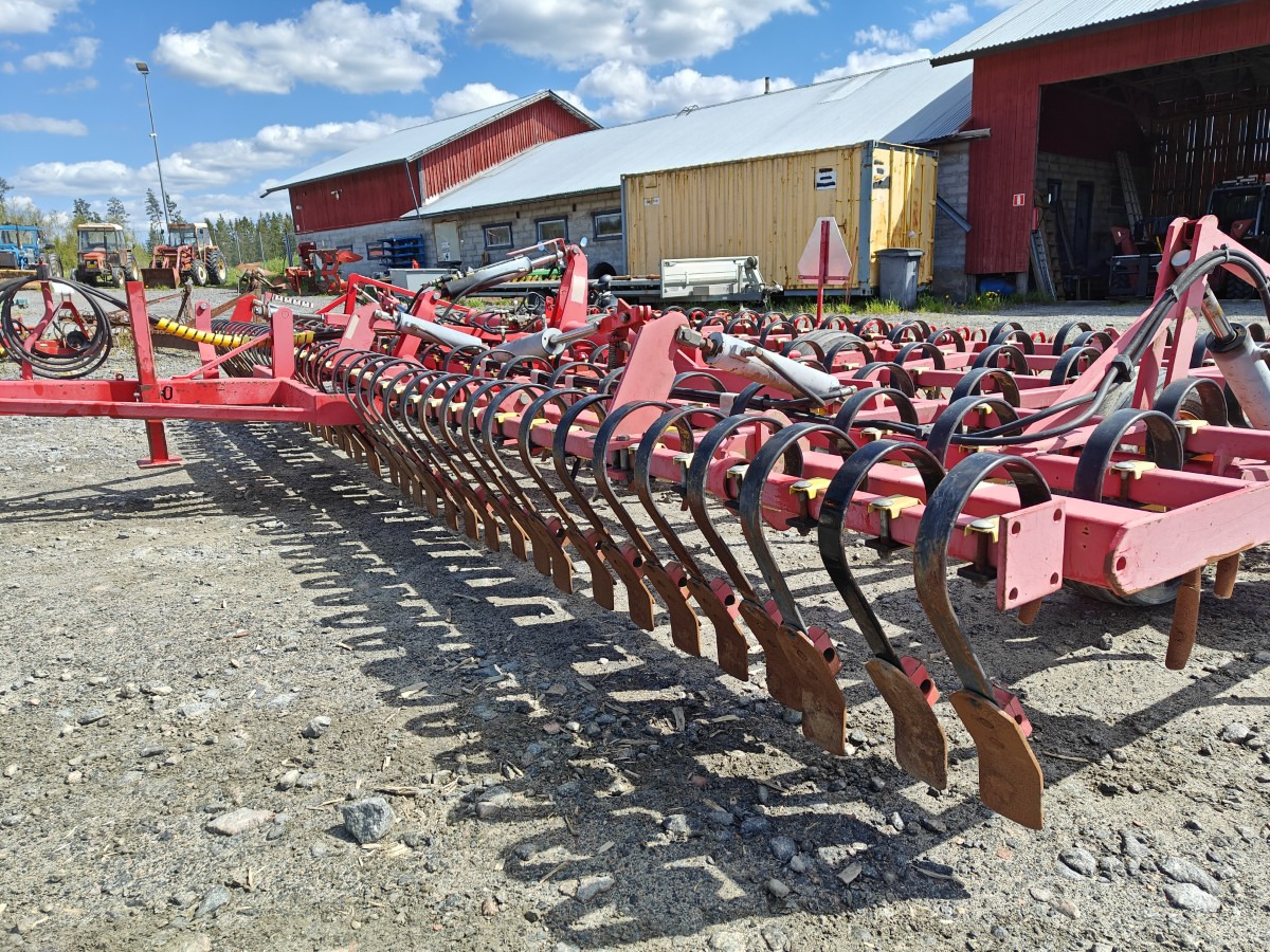 VÄDERSTAD NZE 700cm äes - VIDEO - Garu: gambar 5 VÄDERSTAD NZE 700cm äes - VIDEO - Garu: gambar 5