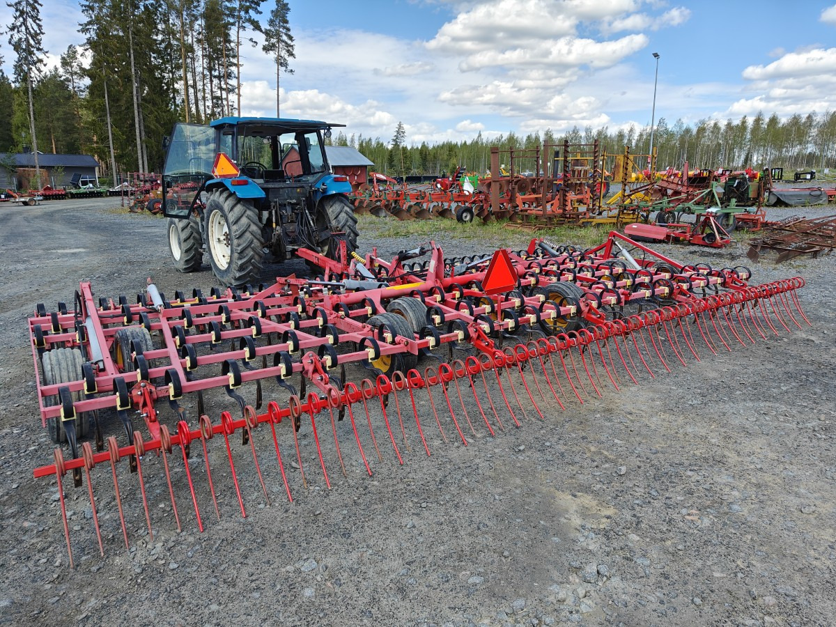 VÄDERSTAD NZE 700cm äes - VIDEO - Garu: gambar 2 VÄDERSTAD NZE 700cm äes - VIDEO - Garu: gambar 2