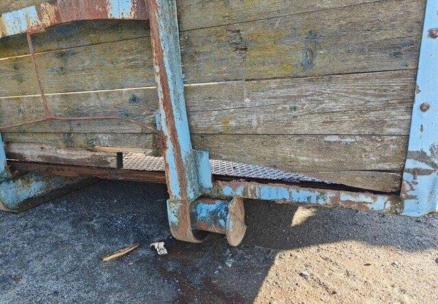 Vaihtolava 500cm - Bodi flatbed: gambar 5 Vaihtolava 500cm - Bodi flatbed: gambar 5