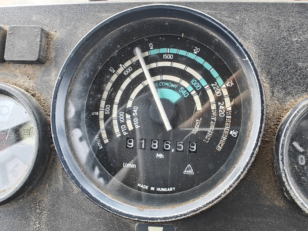 Traktor ZETOR 7245 - 4WD: gambar 19 Traktor ZETOR 7245 - 4WD: gambar 19