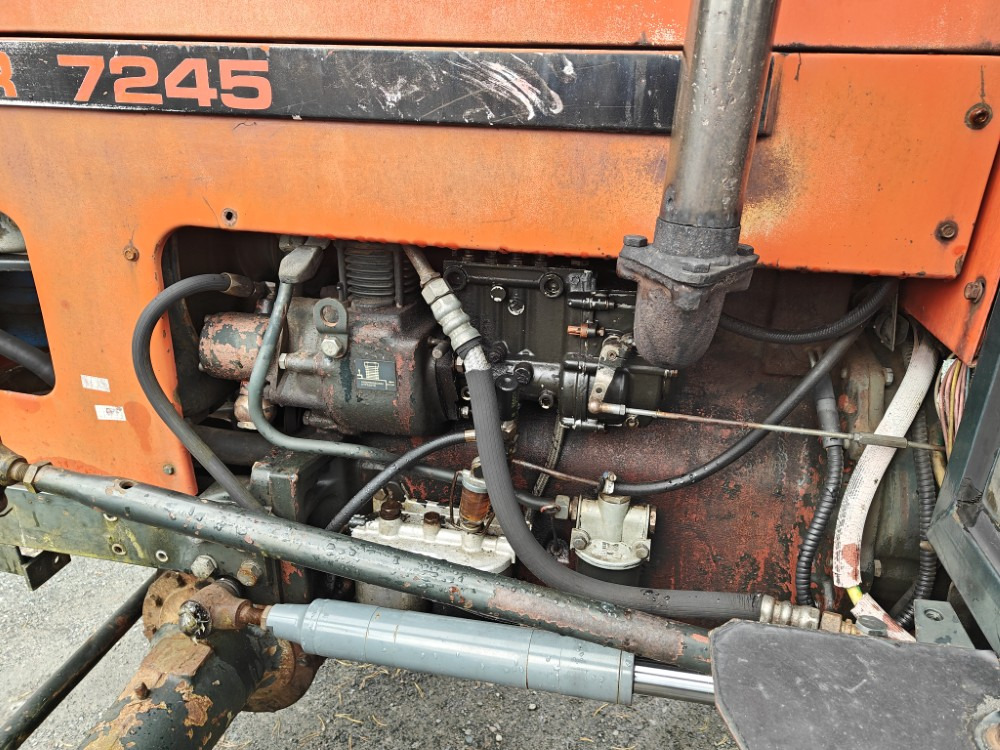 Traktor ZETOR 7245 - 4WD: gambar 7 Traktor ZETOR 7245 - 4WD: gambar 7